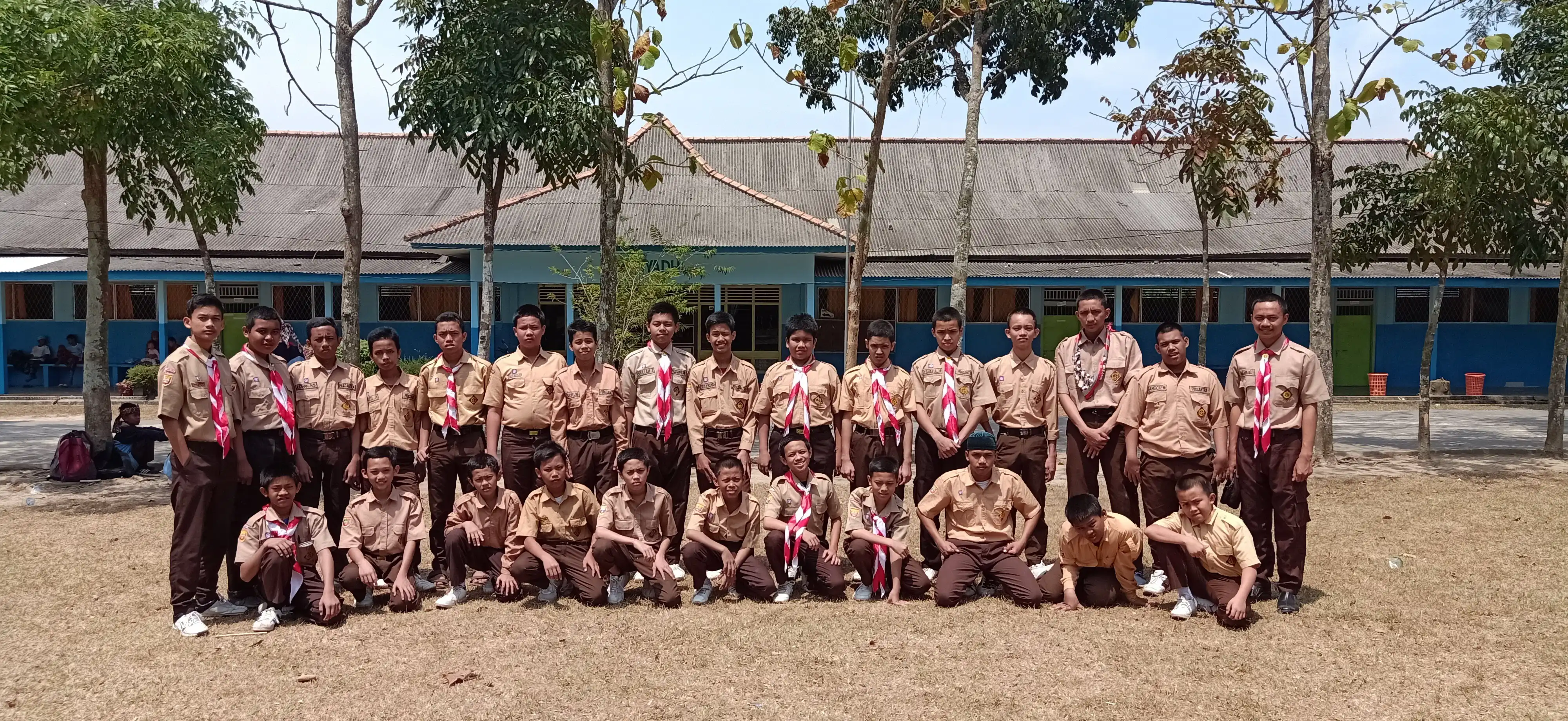 Ekskul Pramuka 74